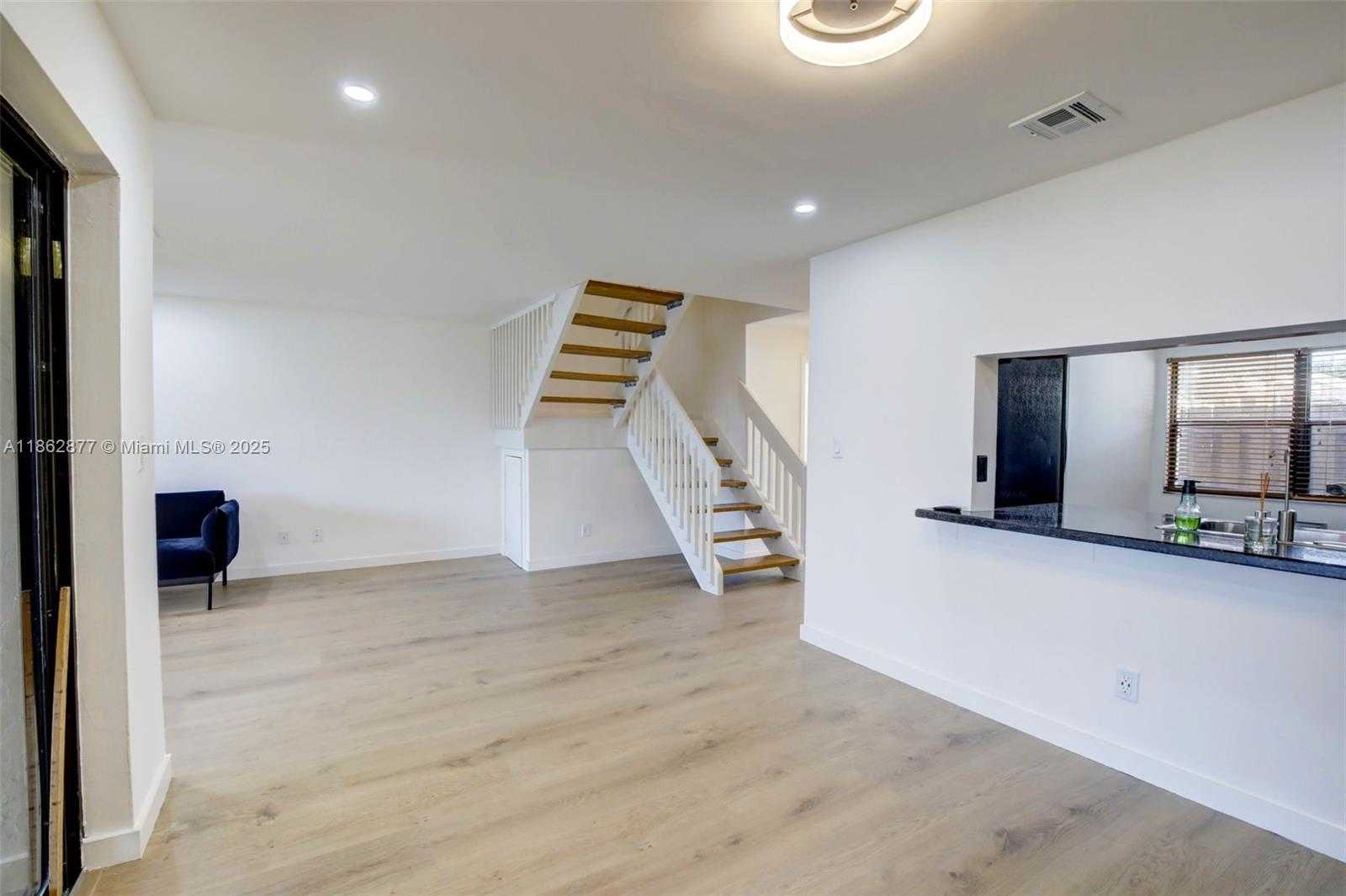 Small Image of 340 SOUTH WEST 97TH AVE, Pembroke Pines Number 15