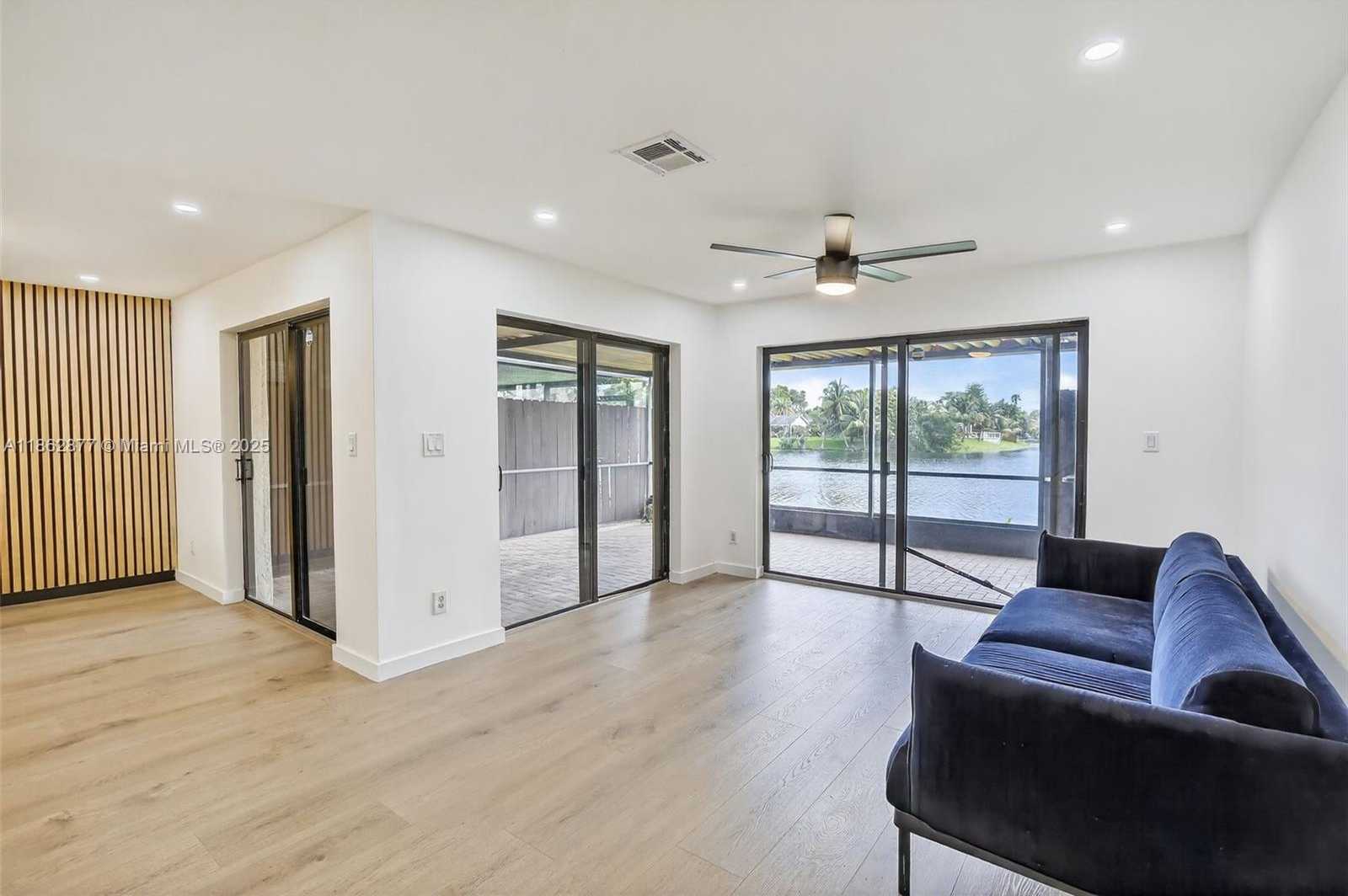 Small Image of 340 SOUTH WEST 97TH AVE, Pembroke Pines Number 17
