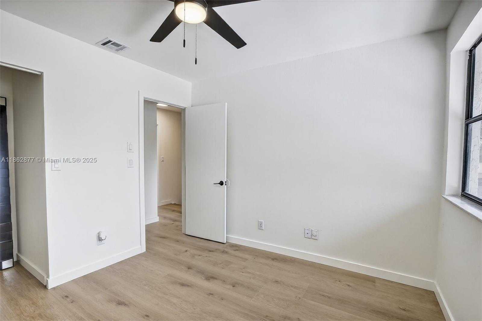 Small Image of 340 SOUTH WEST 97TH AVE, Pembroke Pines Number 25