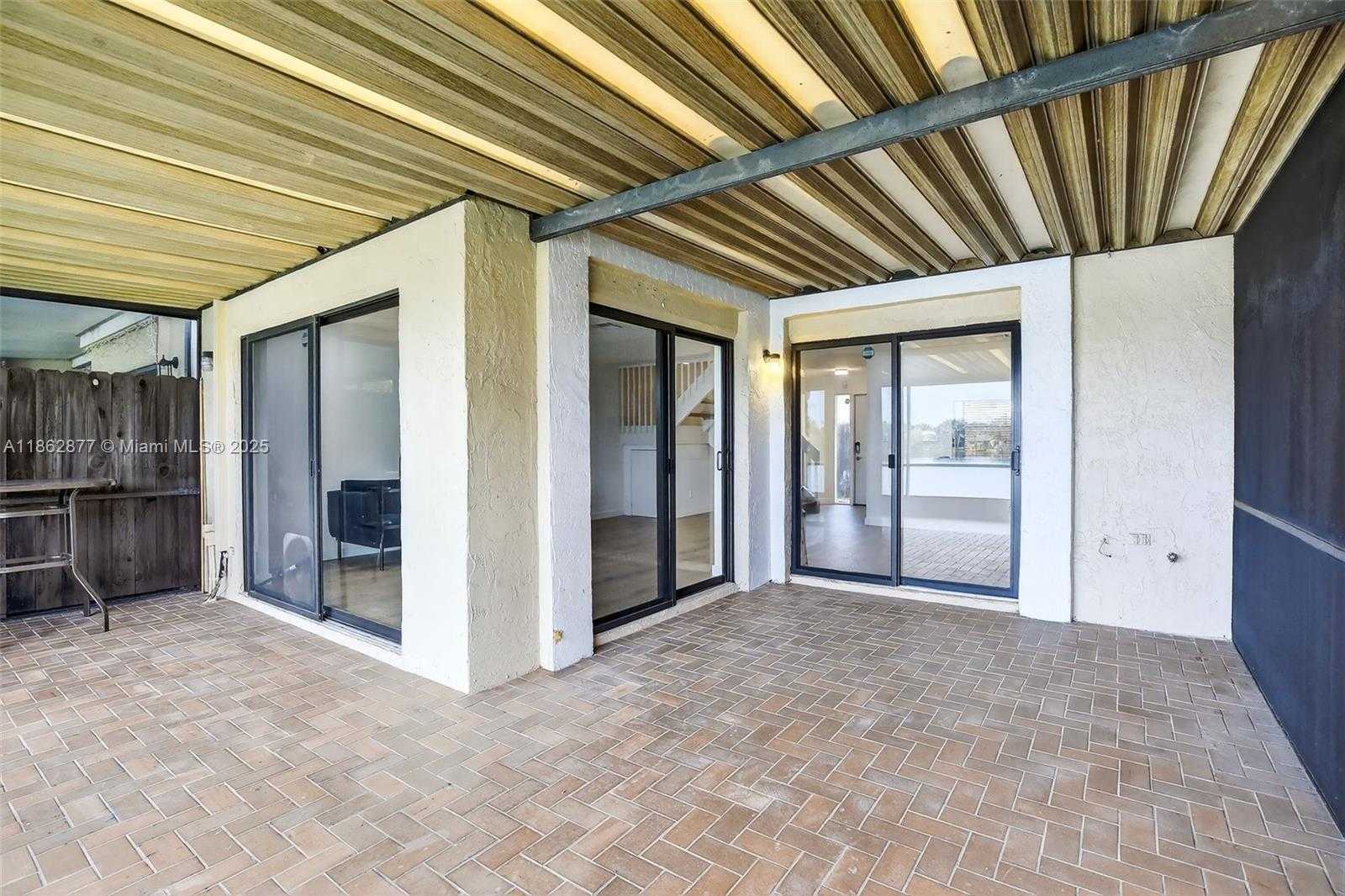 Small Image of 340 SOUTH WEST 97TH AVE, Pembroke Pines Number 37