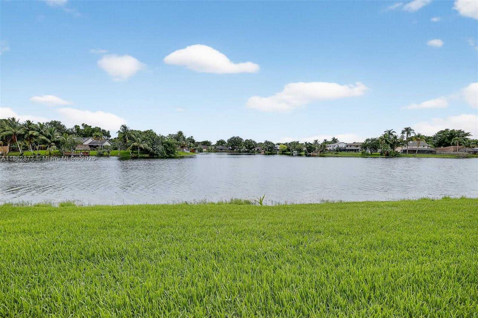 Small Image of 340 SOUTH WEST 97TH AVE, Pembroke Pines Number 42