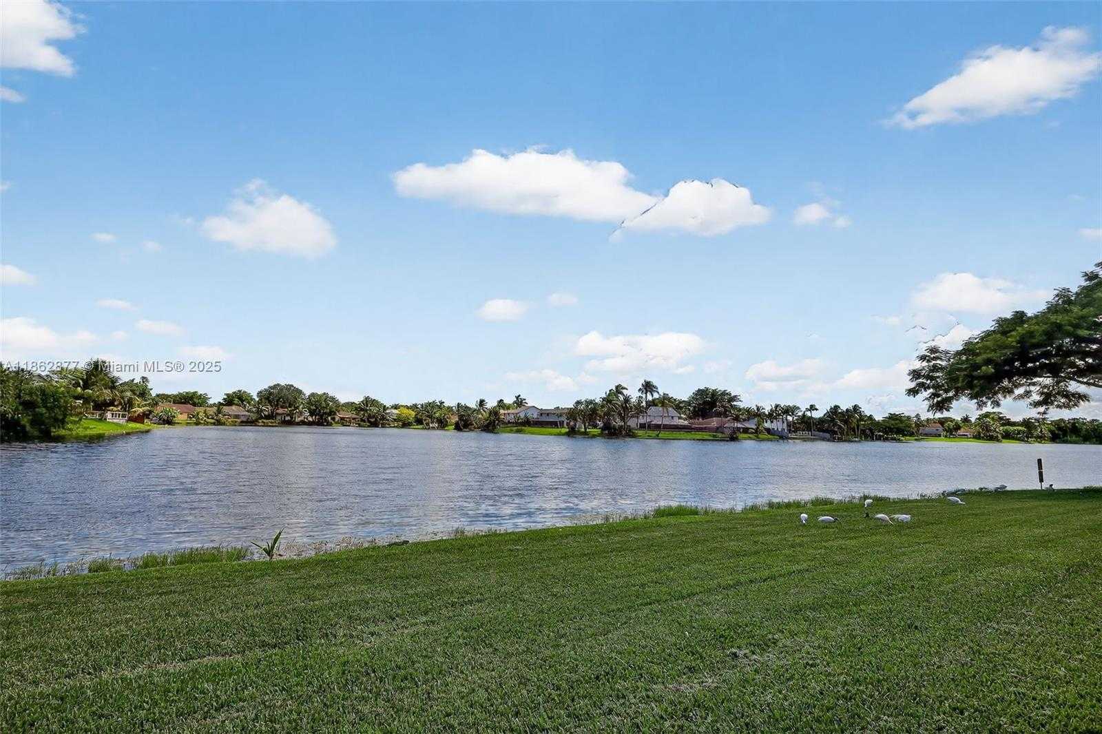 Small Image of 340 SOUTH WEST 97TH AVE, Pembroke Pines Number 43