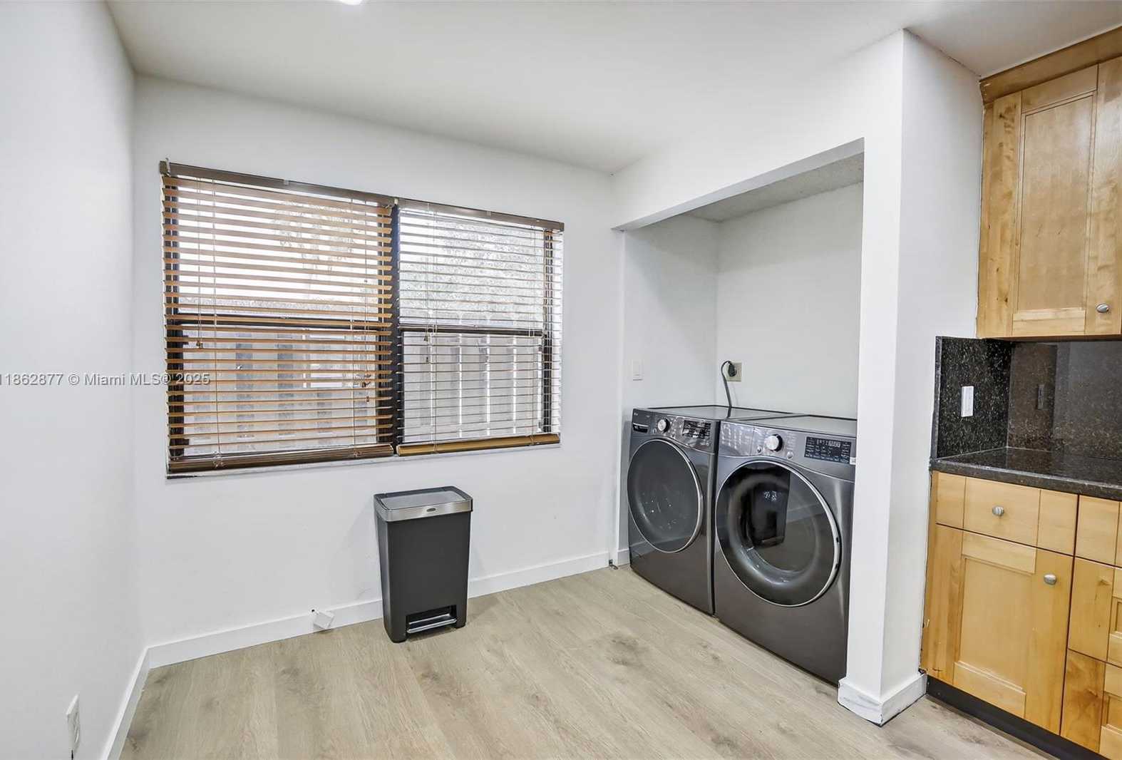 Small Image of 340 SOUTH WEST 97TH AVE, Pembroke Pines Number 6