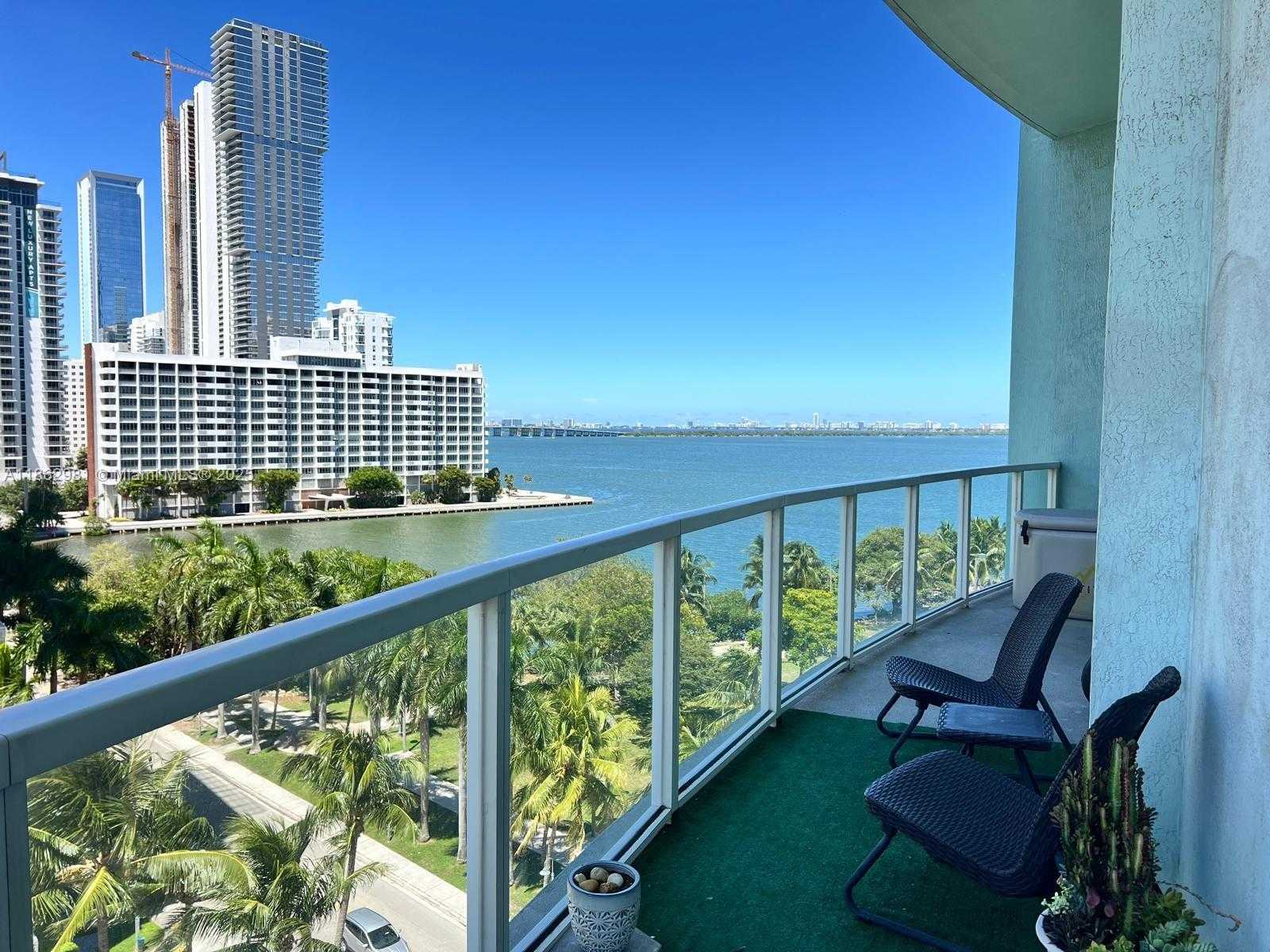 Small Image of 1900 NORTH BAYSHORE DR #909, Miami Number 21