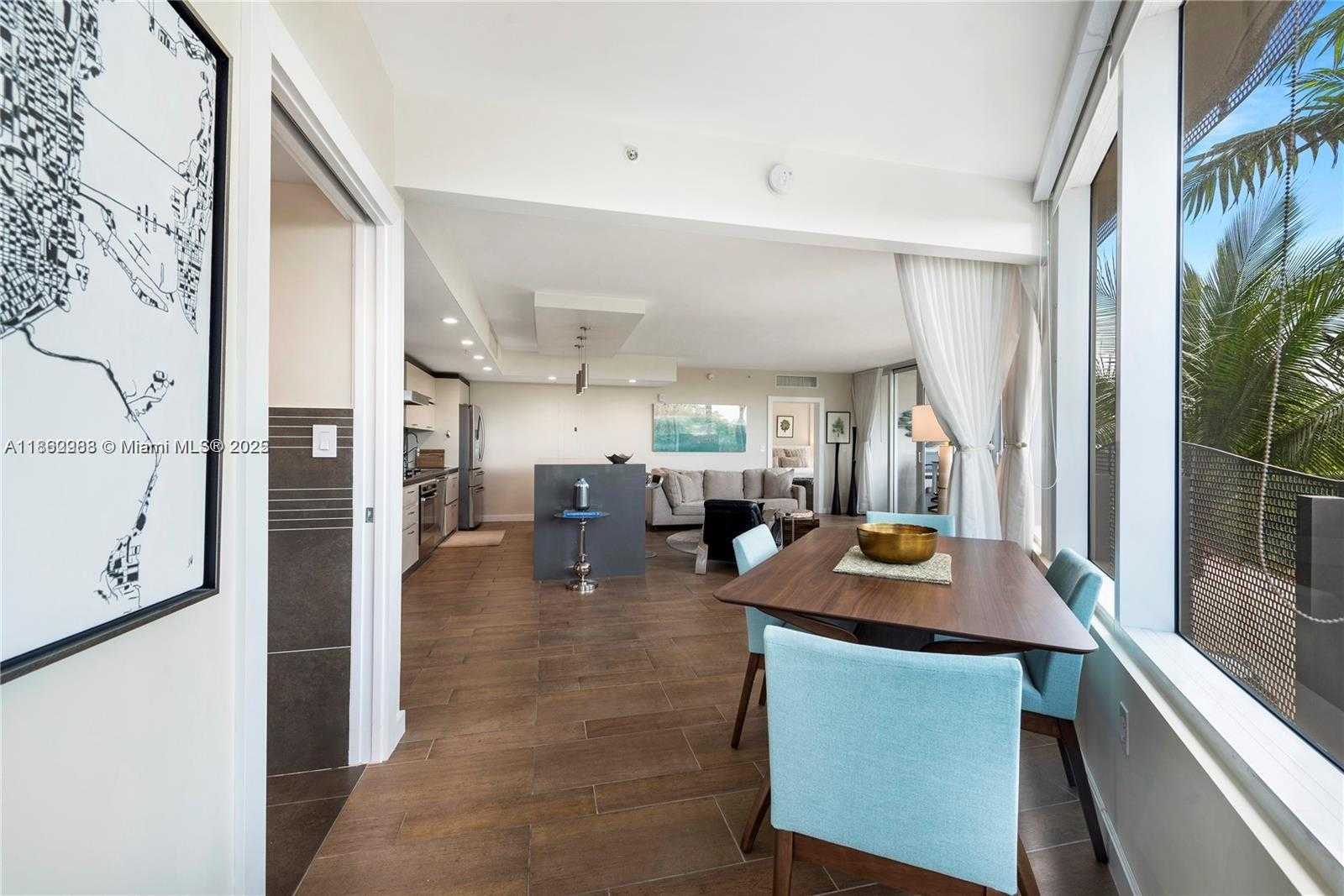 Small Image of 2155 WASHINGTON CT #309, Miami Beach Number 18