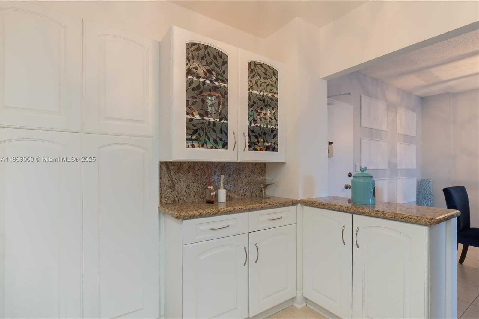 Small Image of 1985 SOUTH OCEAN DR #15G, Hallandale Beach Number 17
