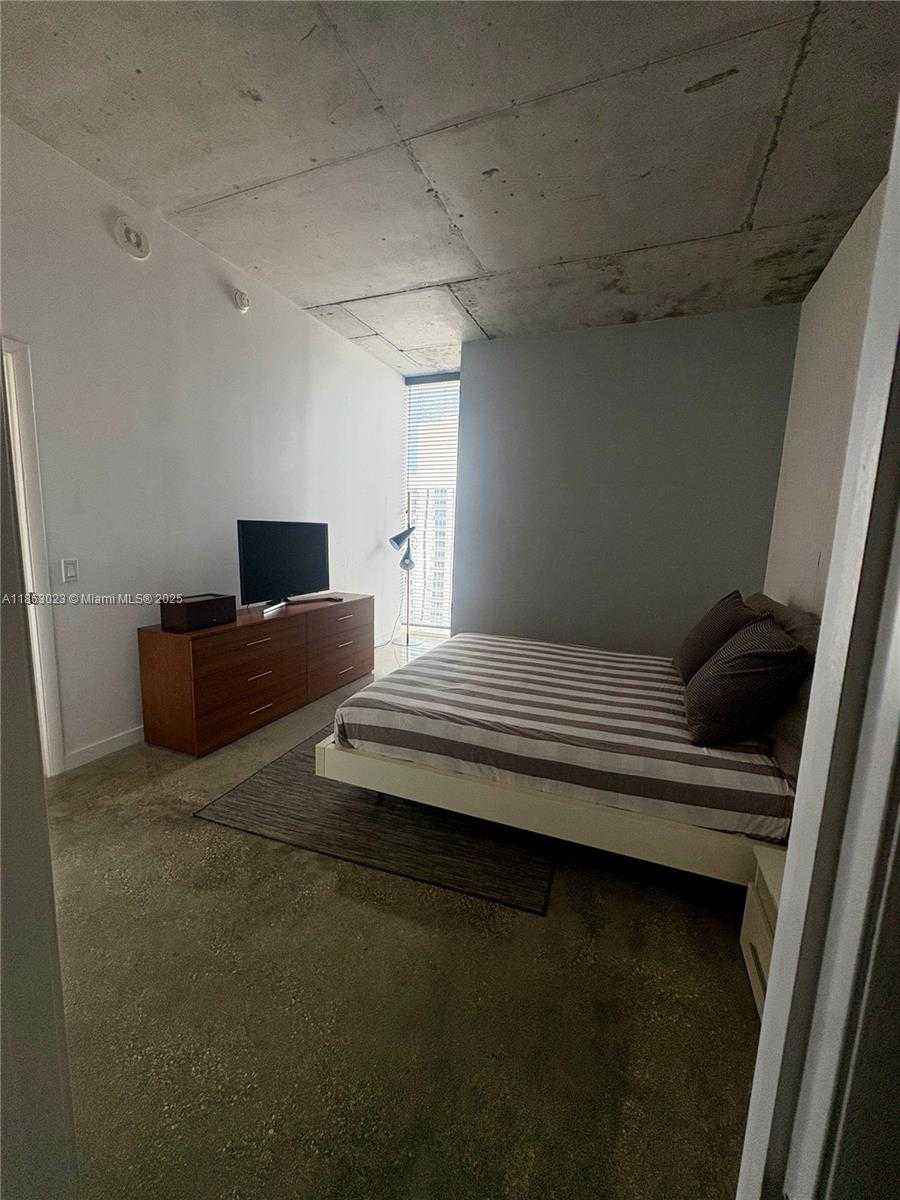 Small Image of 151 SOUTH EAST 1ST ST #2401, Miami Number 5