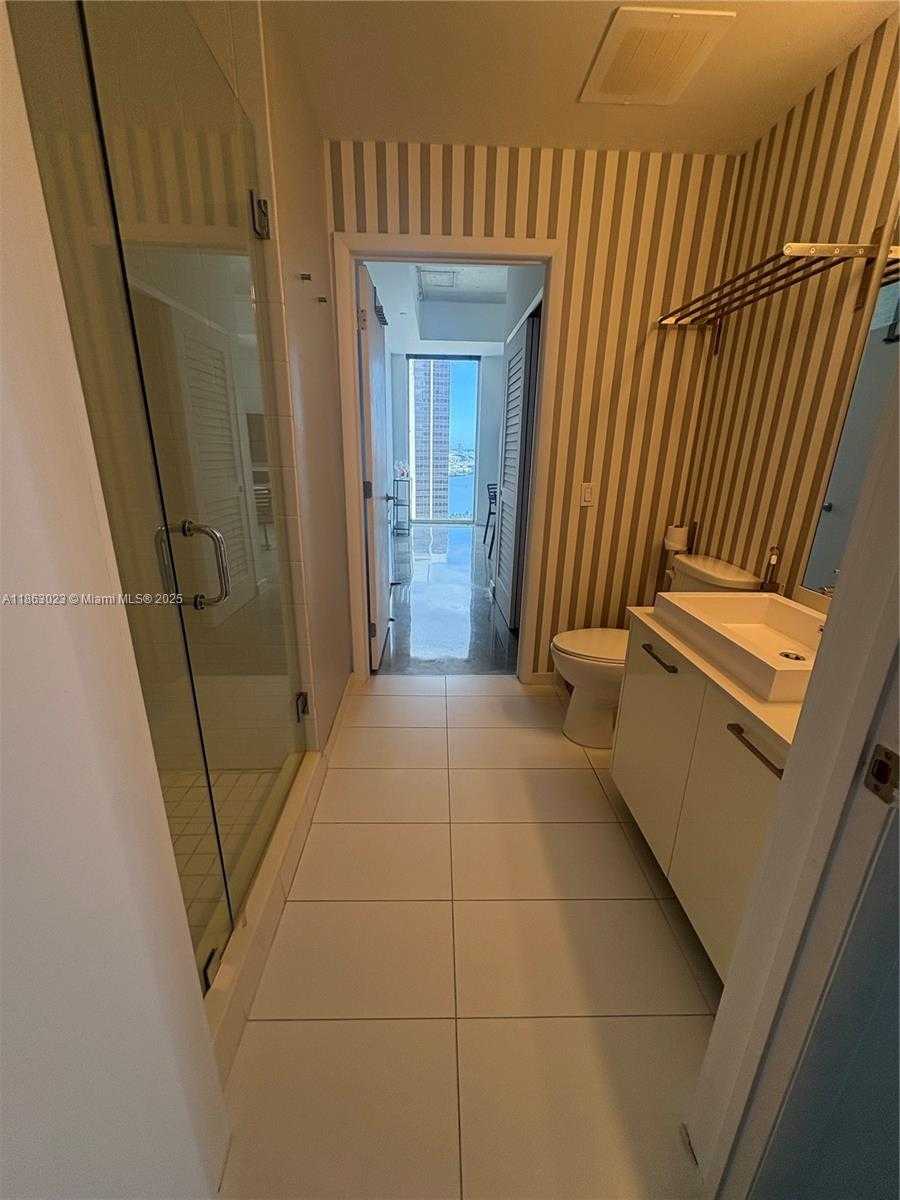 Small Image of 151 SOUTH EAST 1ST ST #2401, Miami Number 6