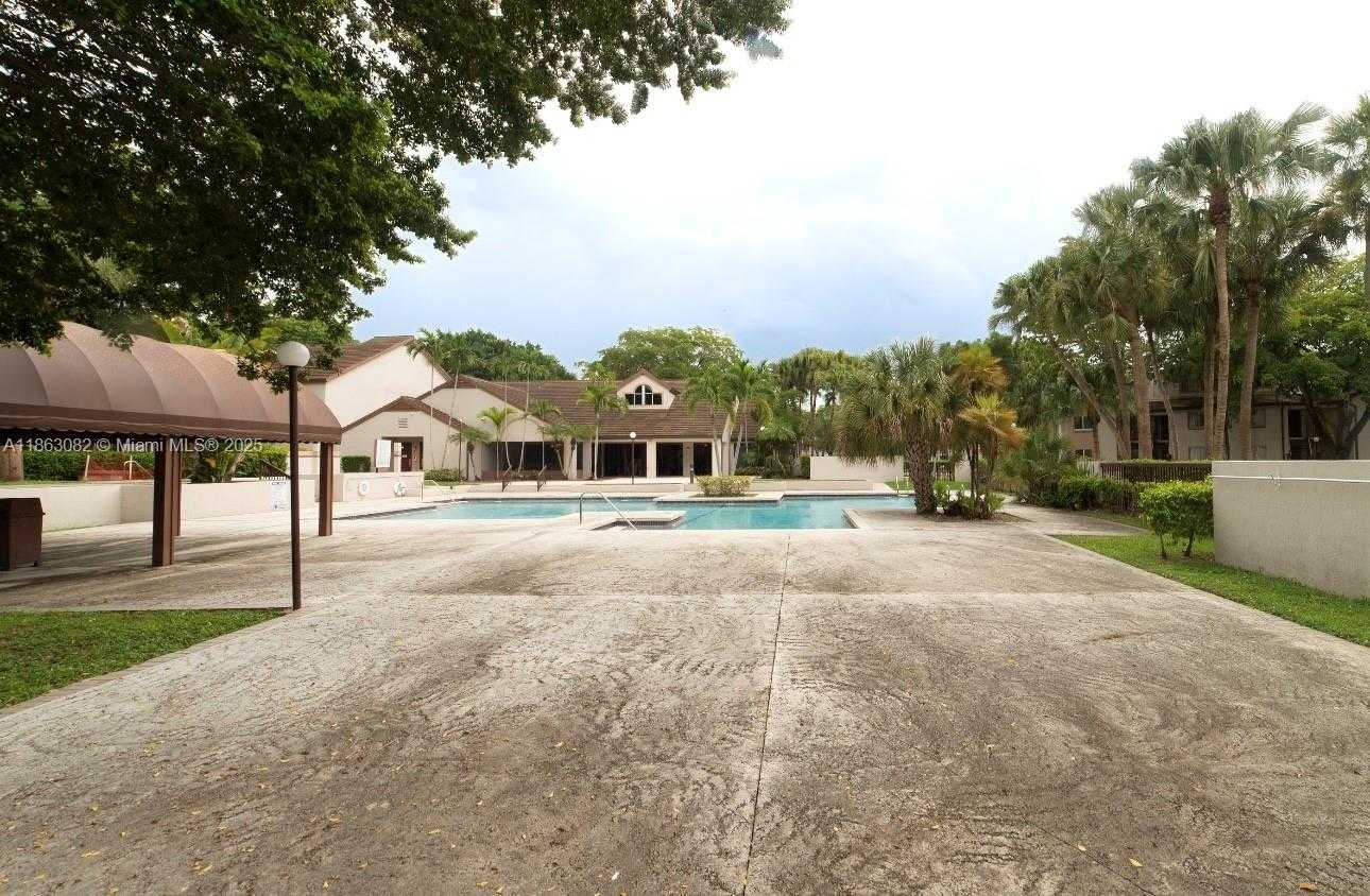 Small Image of Miami Number 24