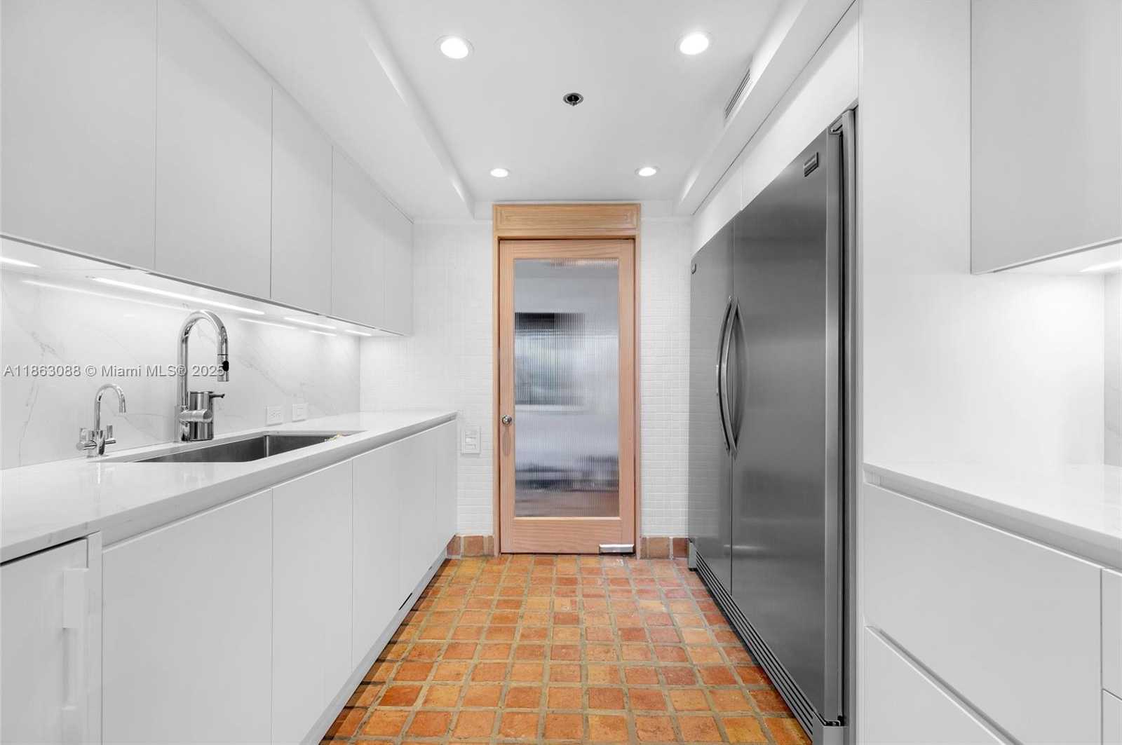 Small Image of 10175 COLLINS AVE #1707/1708, Bal Harbour Number 12
