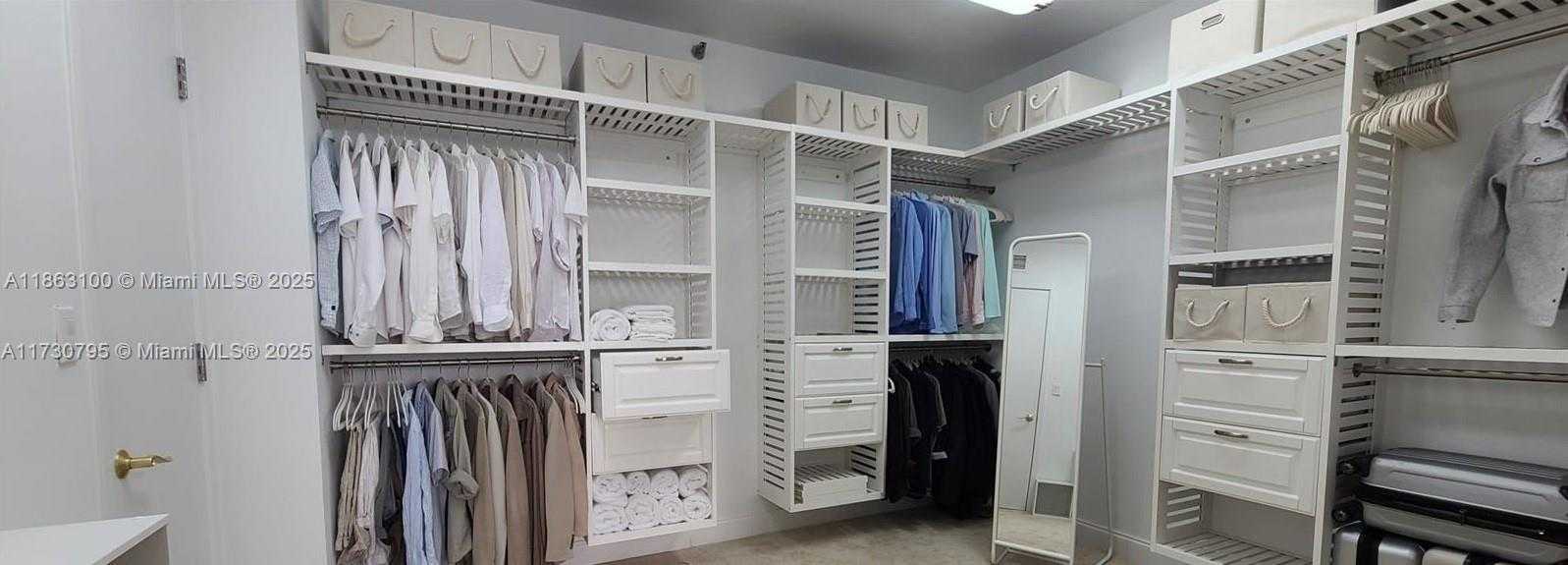 Small Image of 19500 TURNBERRY WAY #12E, Aventura Number 16