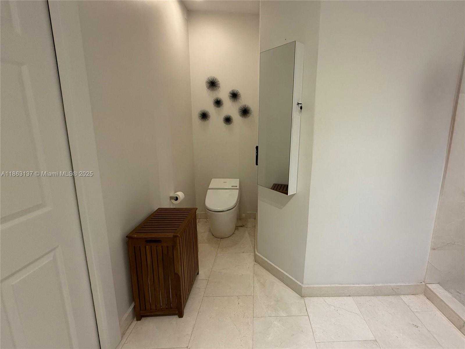 Small Image of 2729 KINSINGTON CIR #4-2, Weston Number 16