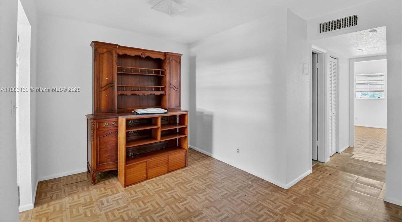 Small Image of 5300 WASHINGTON ST #N315, Hollywood Number 12