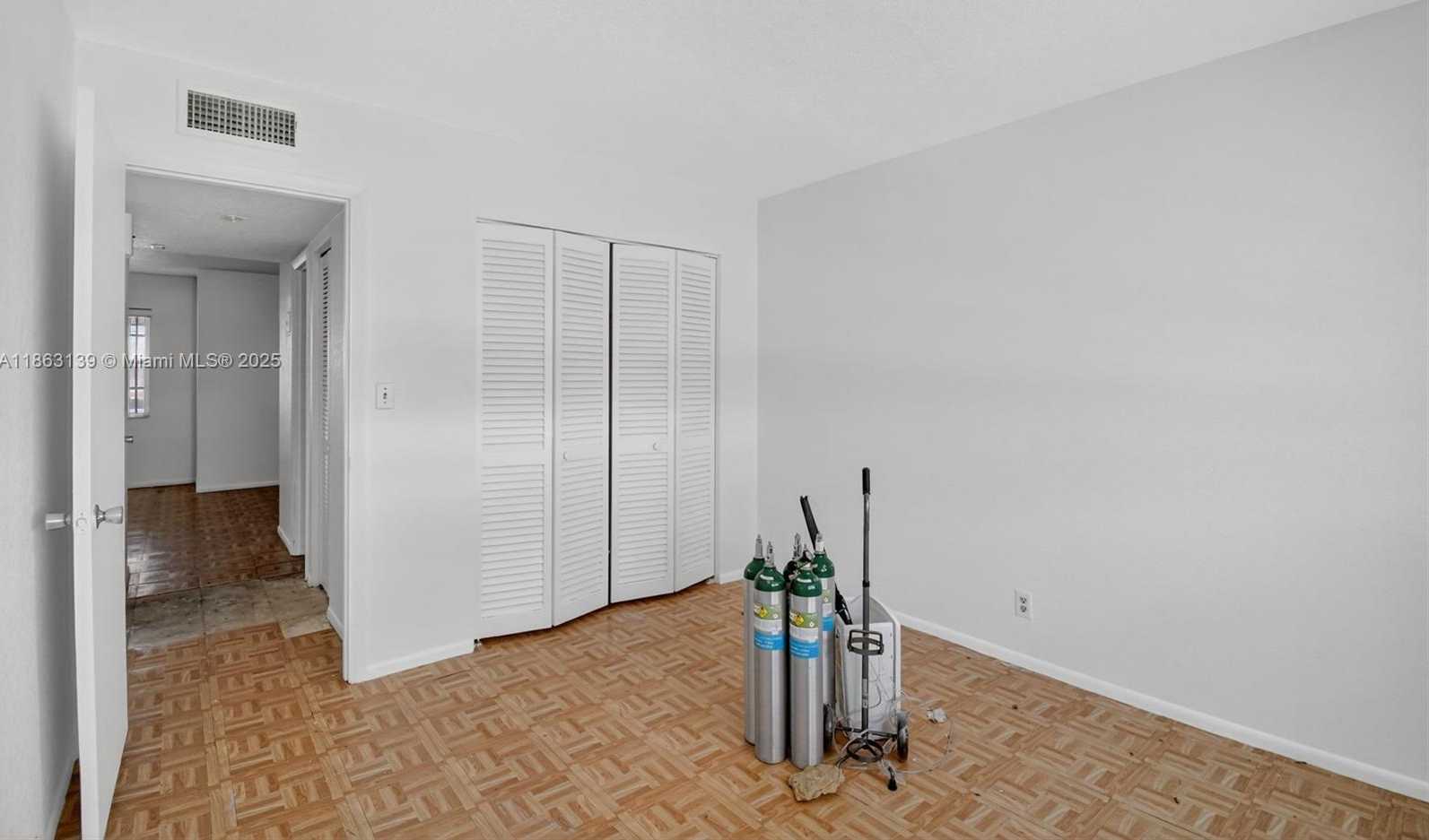 Small Image of 5300 WASHINGTON ST #N315, Hollywood Number 18