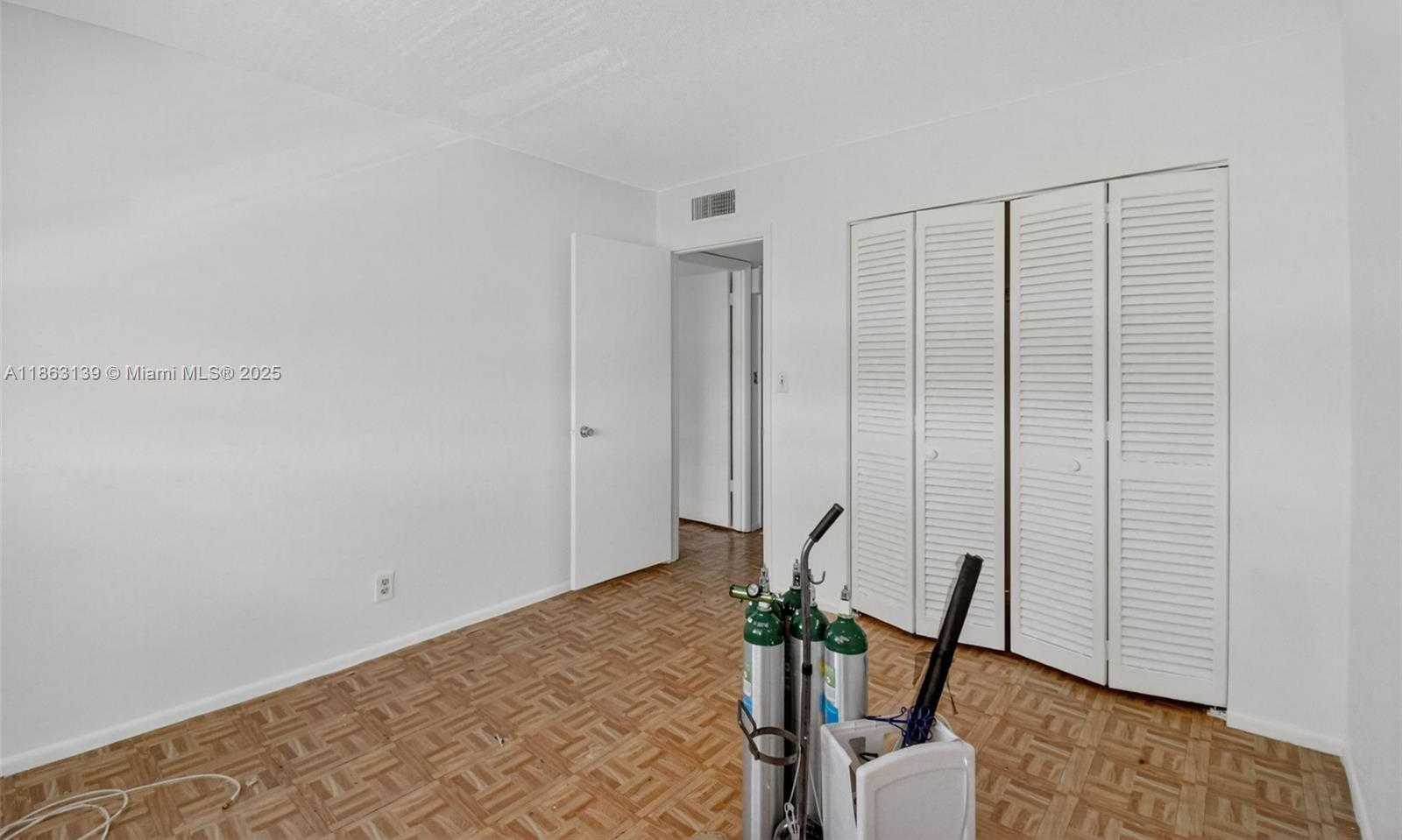 Small Image of 5300 WASHINGTON ST #N315, Hollywood Number 19