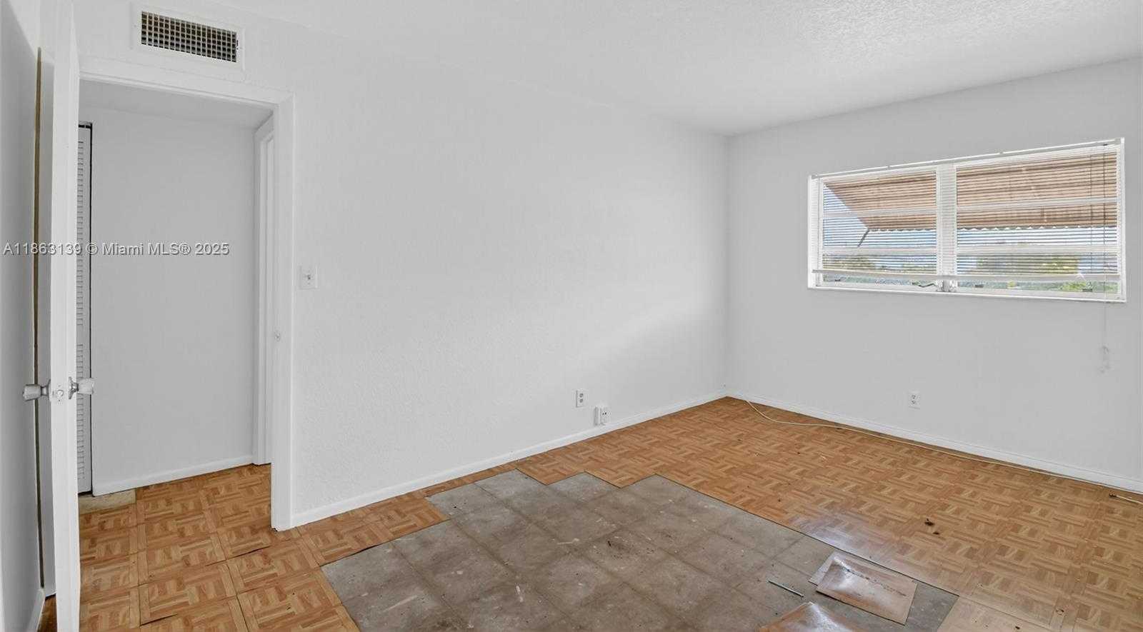 Small Image of 5300 WASHINGTON ST #N315, Hollywood Number 21