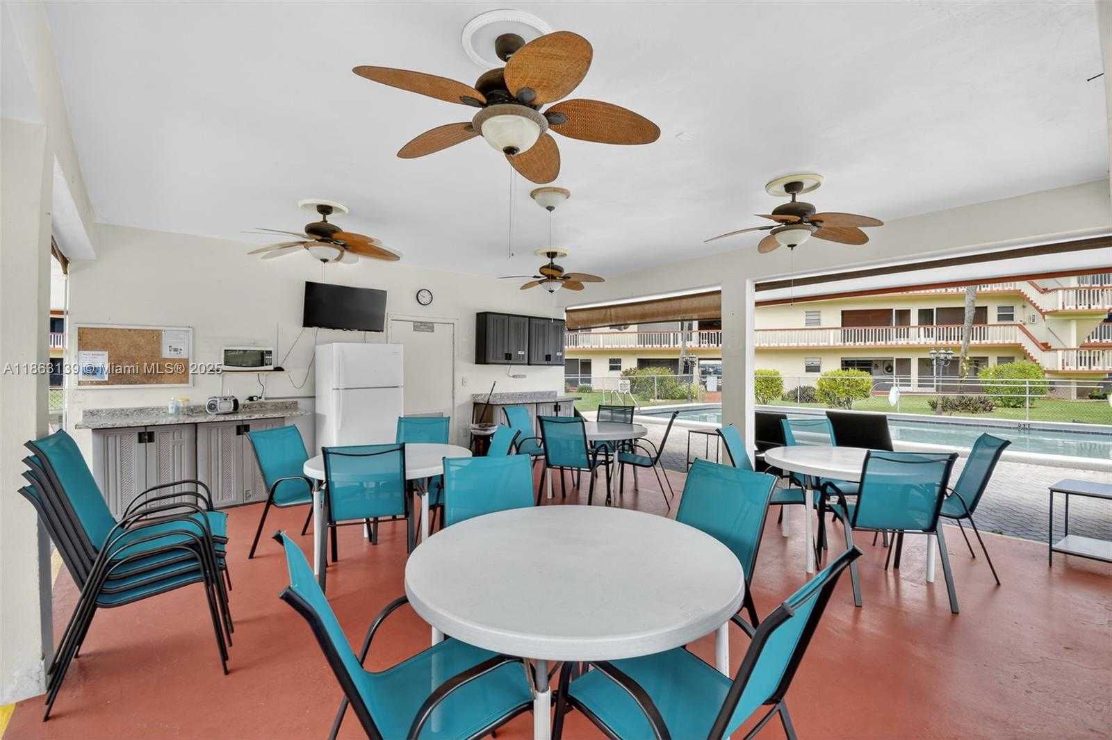 Small Image of 5300 WASHINGTON ST #N315, Hollywood Number 24