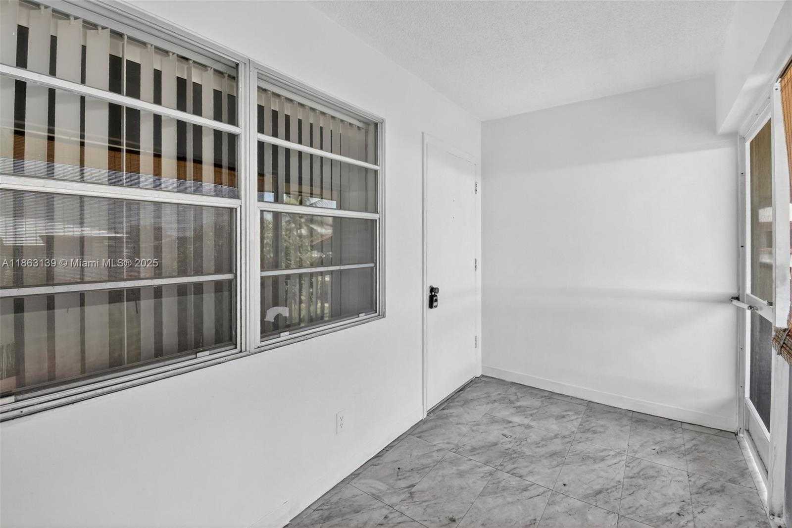 Small Image of 5300 WASHINGTON ST #N315, Hollywood Number 8