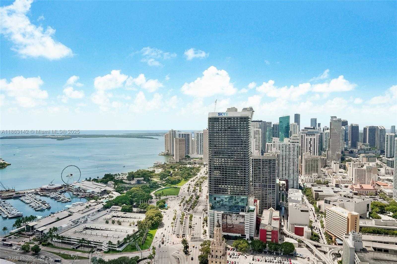 Small Image of 888 BISCAYNE BLVD #5004, Miami Number 10