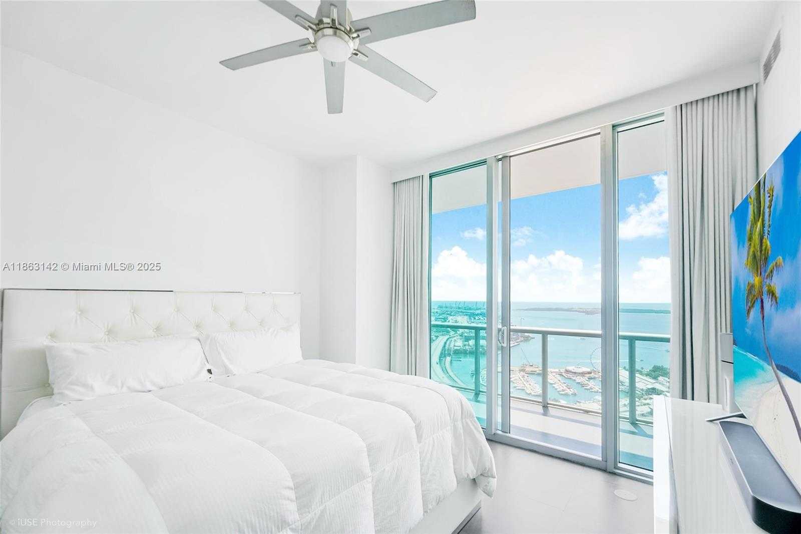 Small Image of 888 BISCAYNE BLVD #5004, Miami Number 5