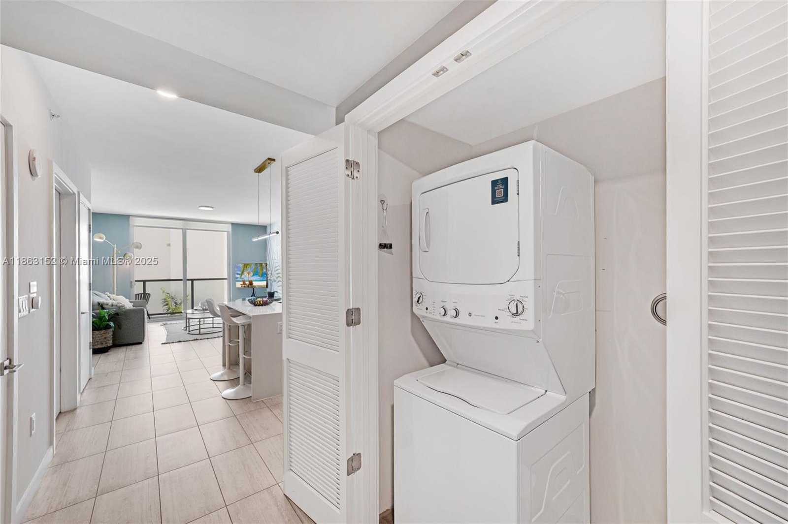 Small Image of 3900 BISCAYNE BLVD #S-922, Miami Number 3