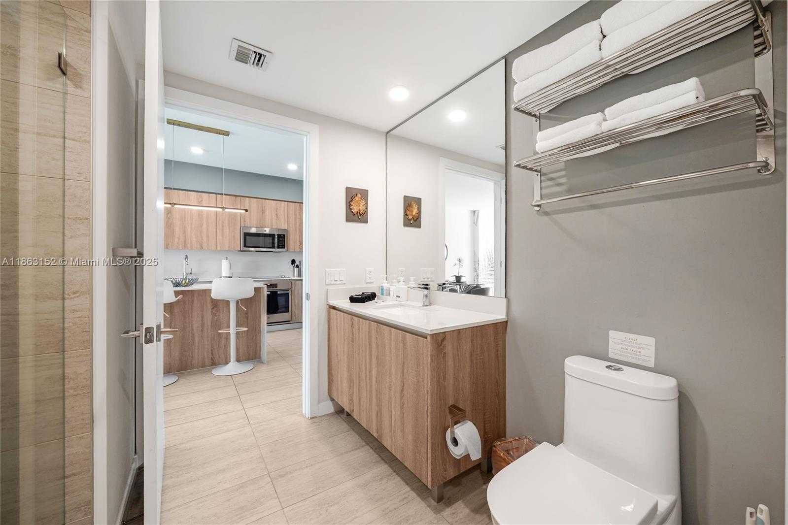 Small Image of 3900 BISCAYNE BLVD #S-922, Miami Number 40