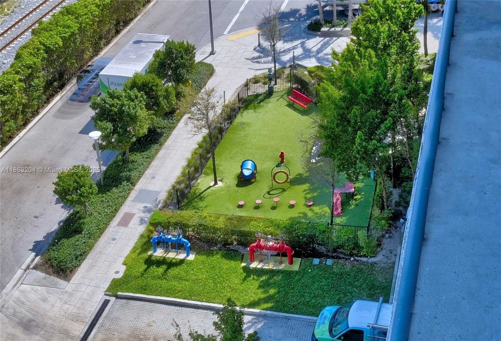 Small Image of 121 NORTH EAST 34TH ST #2811, Miami Number 7