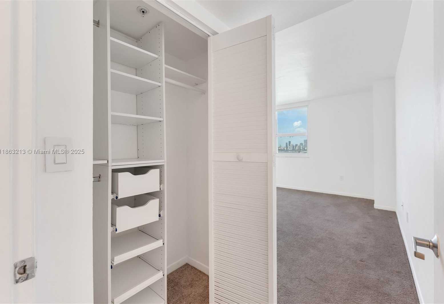 Small Image of 650 WEST AVE #2305, Miami Beach Number 15