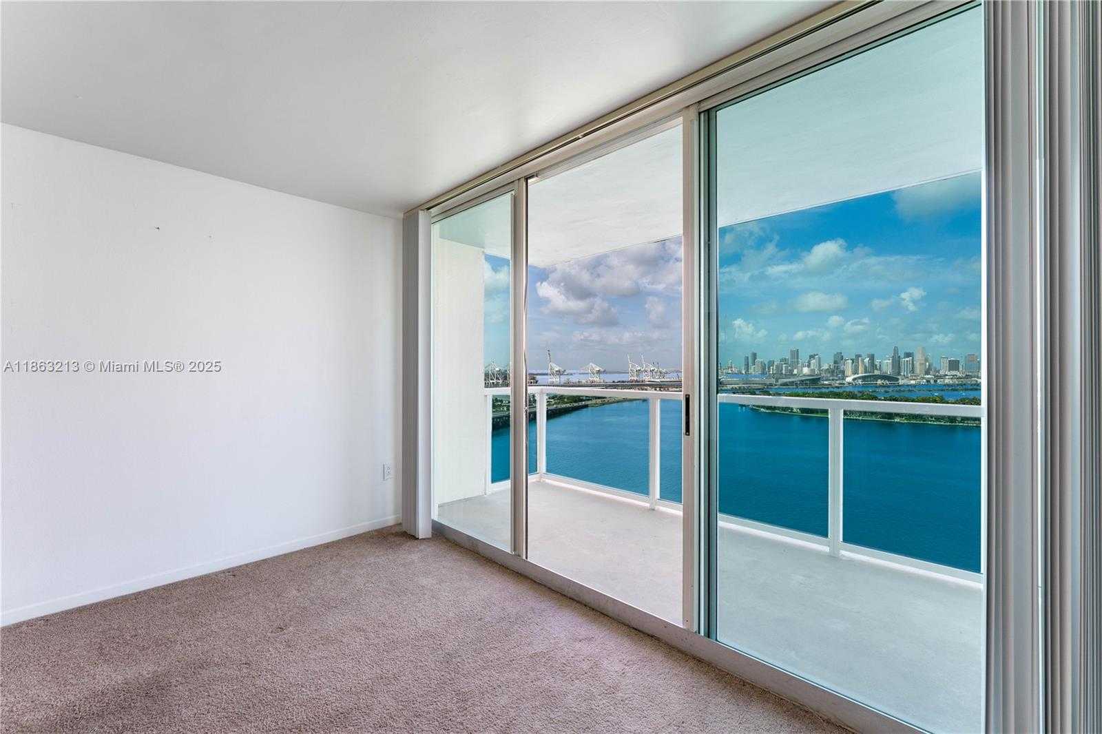 Small Image of 650 WEST AVE #2305, Miami Beach Number 5