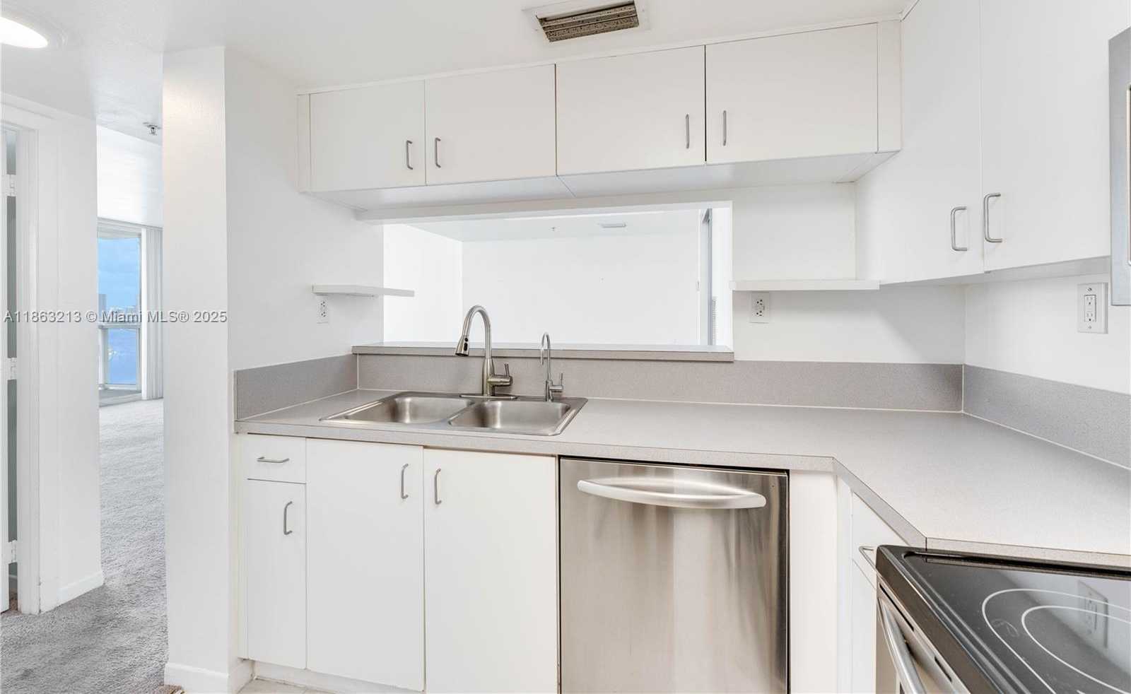 Small Image of 650 WEST AVE #2305, Miami Beach Number 7