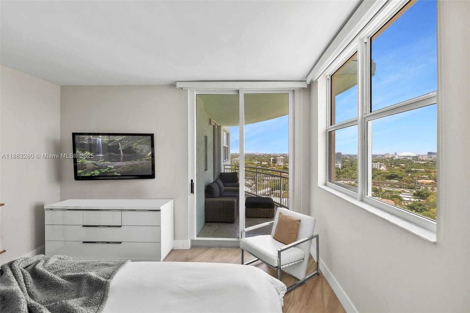 Small Image of 2475 BRICKELL AVE #2002, Miami Number 25