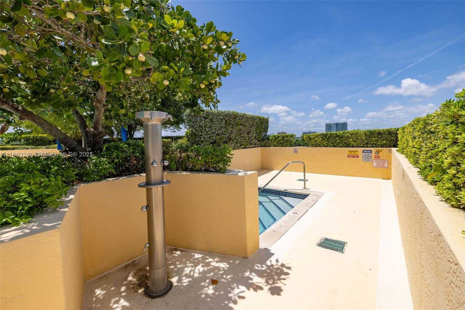 Small Image of 2475 BRICKELL AVE #2002, Miami Number 45