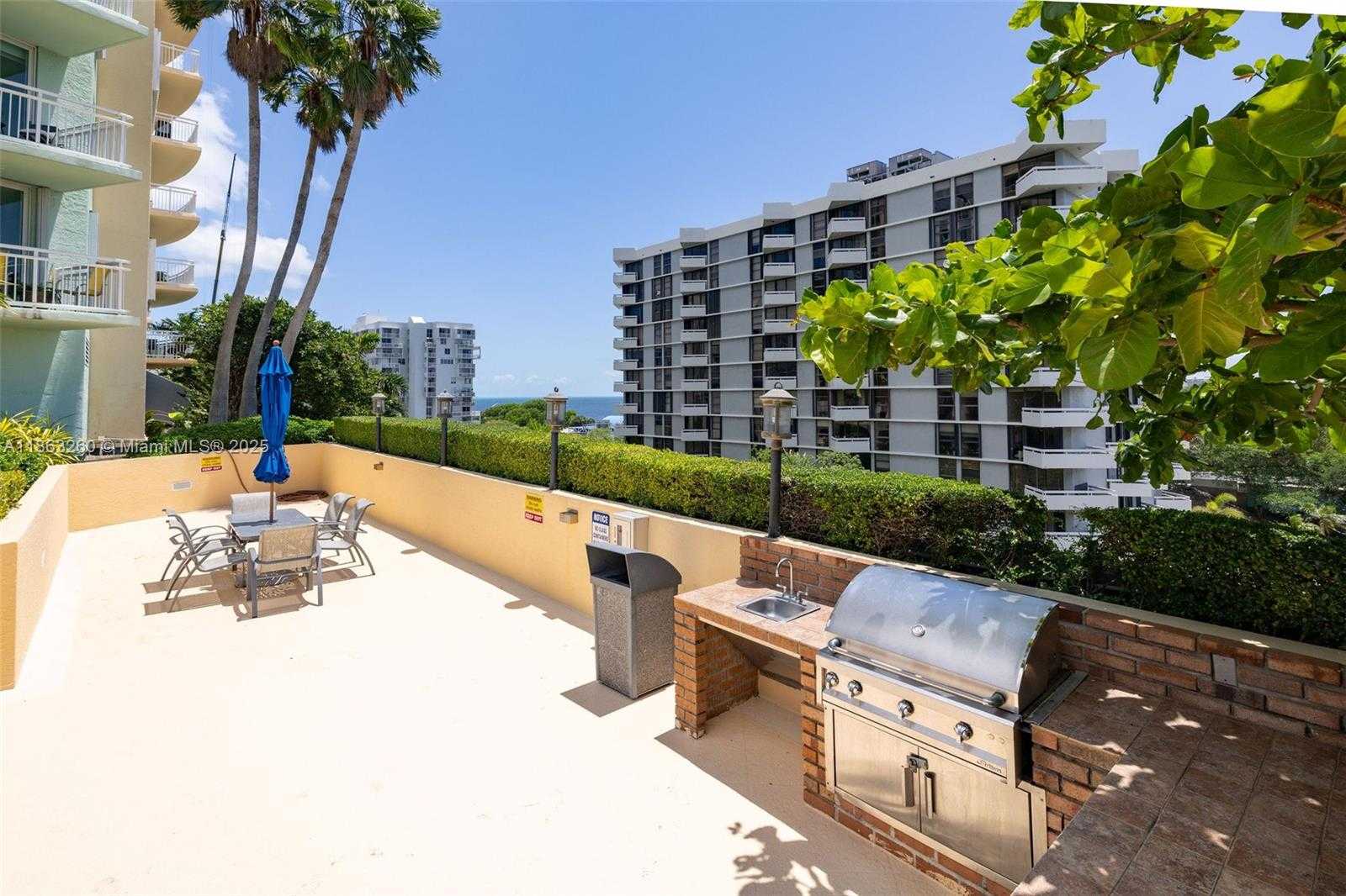Small Image of 2475 BRICKELL AVE #2002, Miami Number 47