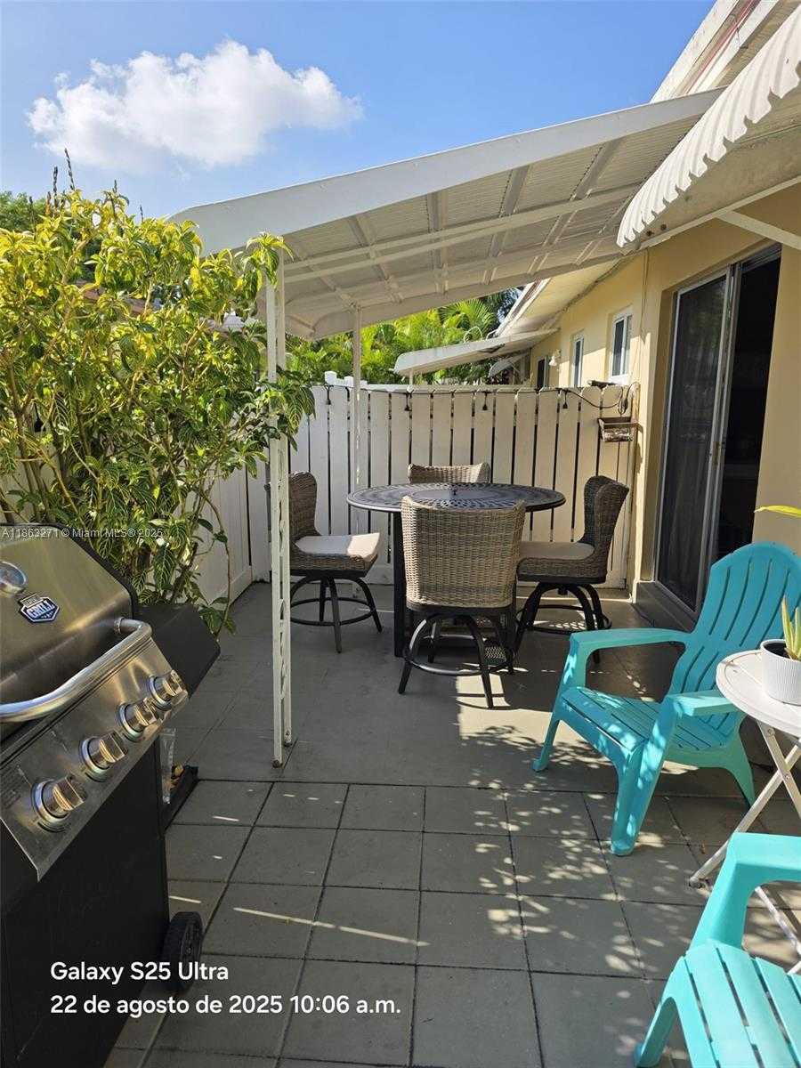 Small Image of 2241 MONROE ST #8, Hollywood Number 15