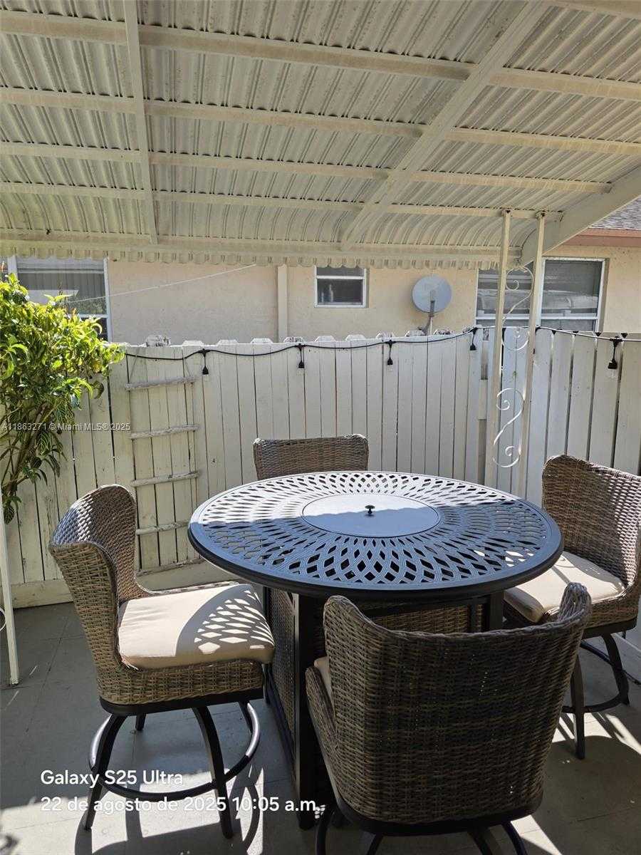 Small Image of 2241 MONROE ST #8, Hollywood Number 17