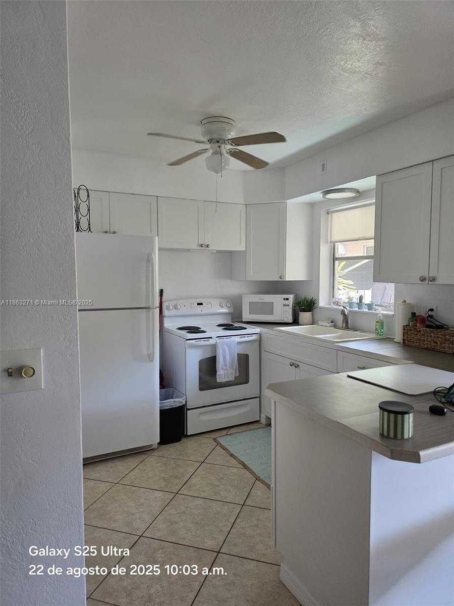 Small Image of 2241 MONROE ST #8, Hollywood Number 20