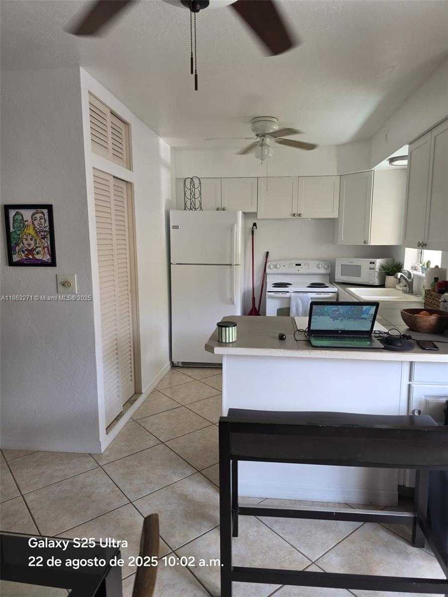 Small Image of 2241 MONROE ST #8, Hollywood Number 22