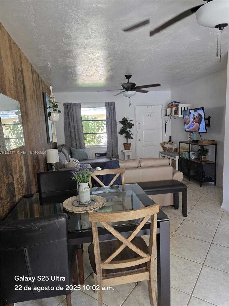 Small Image of 2241 MONROE ST #8, Hollywood Number 23