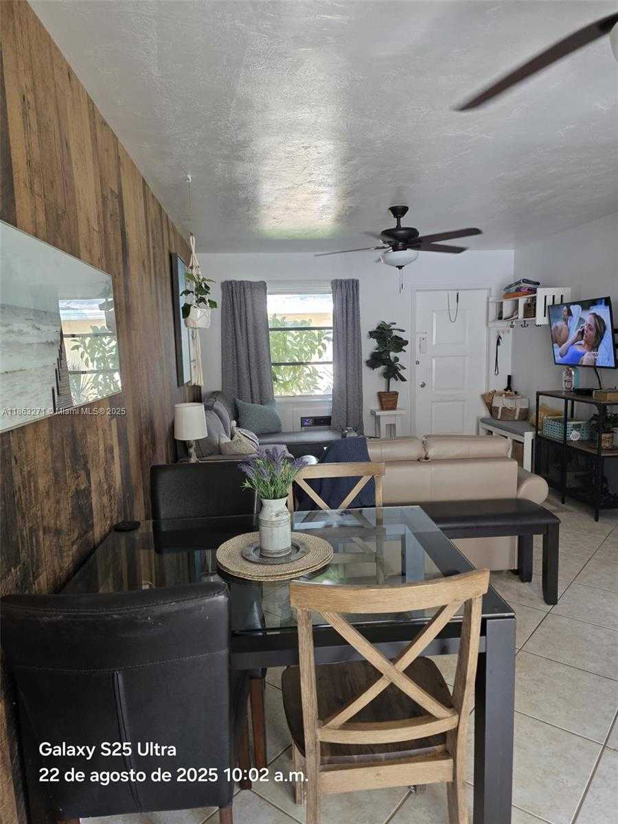Small Image of 2241 MONROE ST #8, Hollywood Number 24