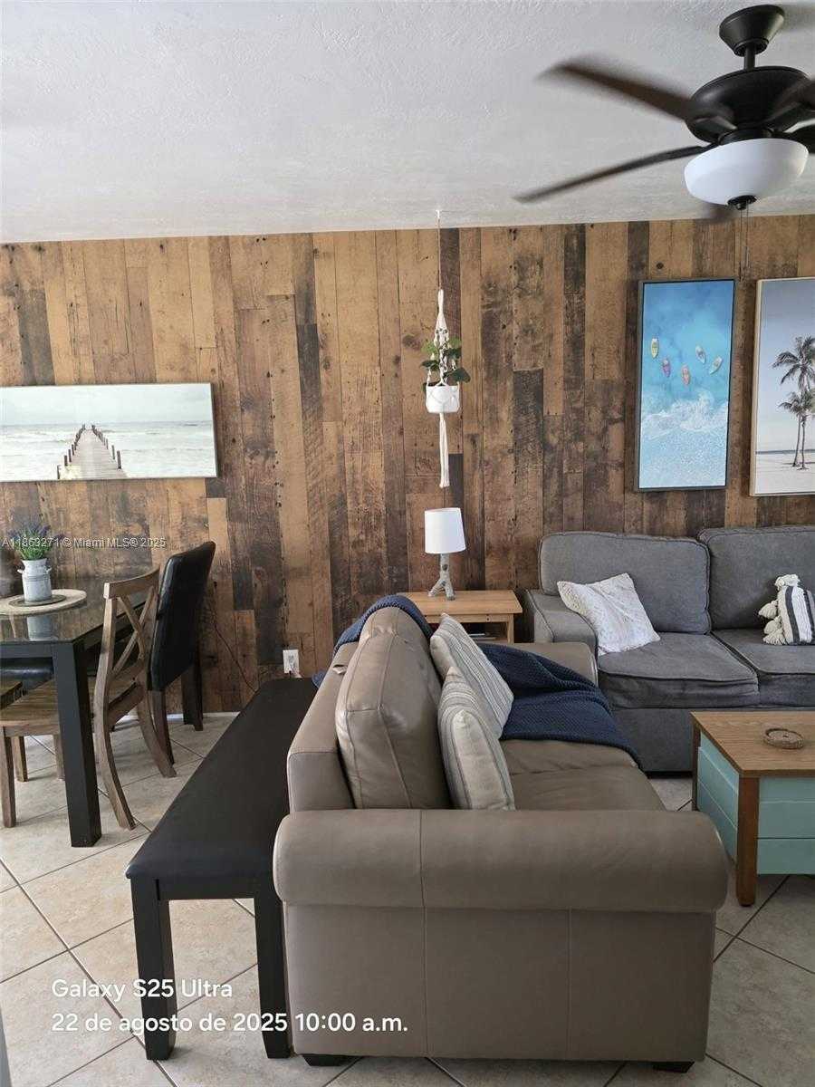 Small Image of 2241 MONROE ST #8, Hollywood Number 28
