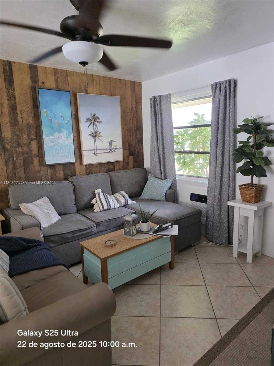 Small Image of 2241 MONROE ST #8, Hollywood Number 29