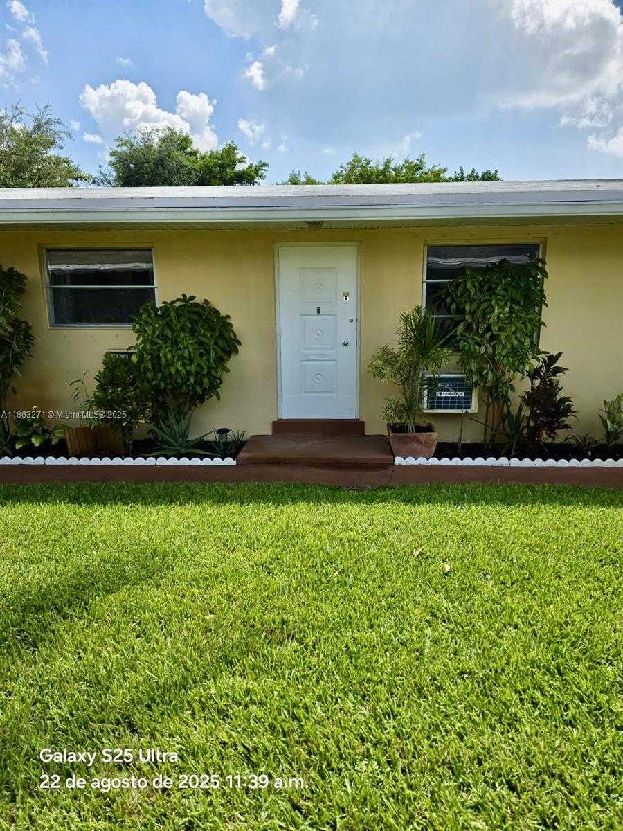 Small Image of 2241 MONROE ST #8, Hollywood Number 3