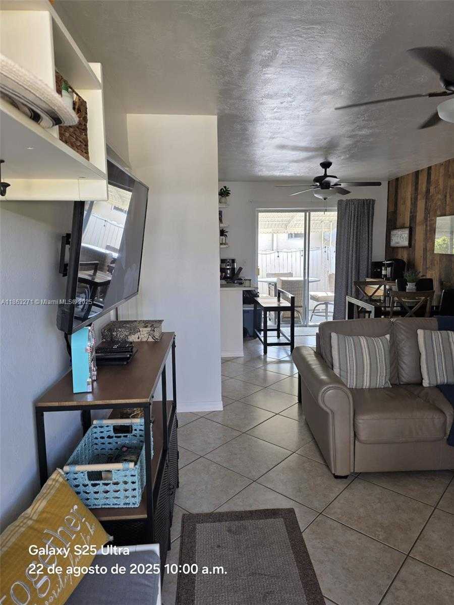 Small Image of 2241 MONROE ST #8, Hollywood Number 31