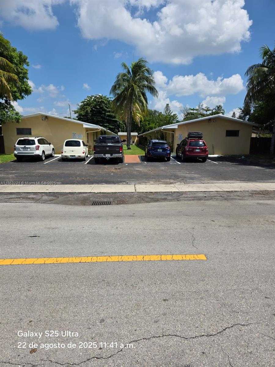 Small Image of 2241 MONROE ST #8, Hollywood Number 35