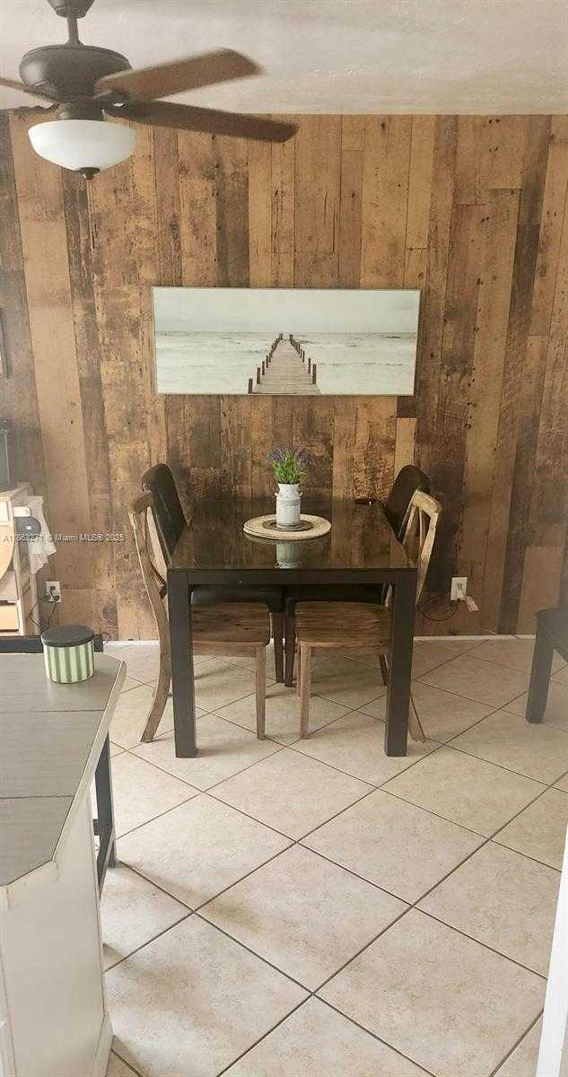 Small Image of 2241 MONROE ST #8, Hollywood Number 4