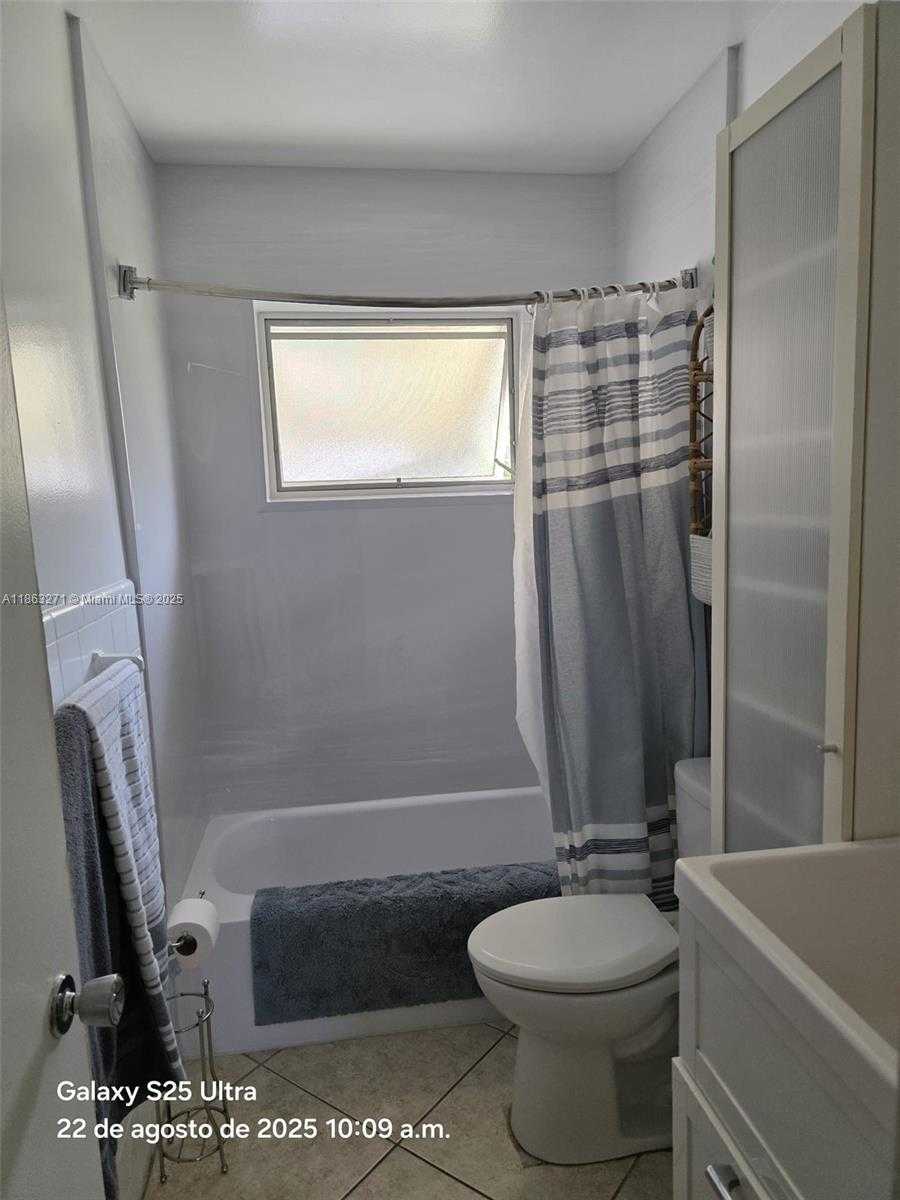 Small Image of 2241 MONROE ST #8, Hollywood Number 6