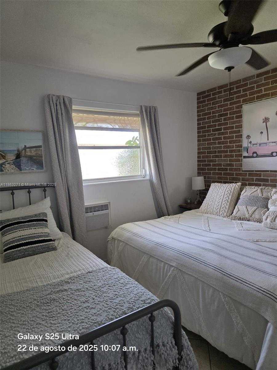 Small Image of 2241 MONROE ST #8, Hollywood Number 9