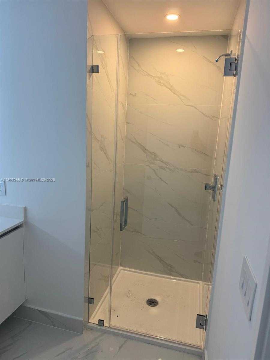 Small Image of 700 NORTH EAST 24 STREET #1407, Miami Number 22