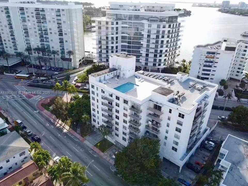 Small Image of 6801 INDIAN CREEK DR #304, Miami Beach Number 24