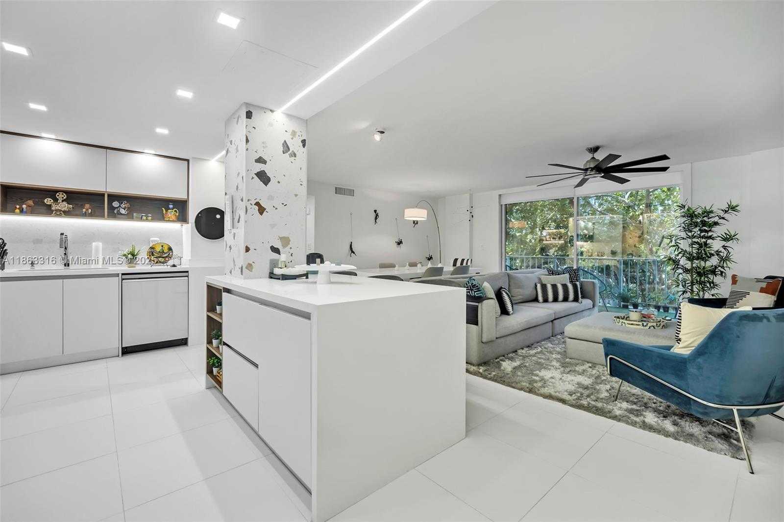 Small Image of 6801 INDIAN CREEK DR #304, Miami Beach Number 4